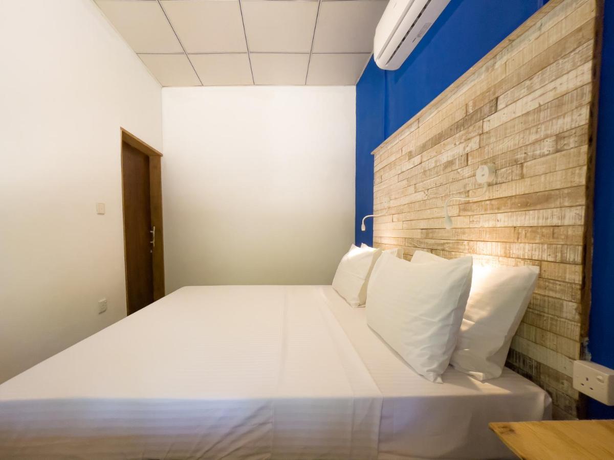 Lost & Found Hostel Weligama Eksteriør billede