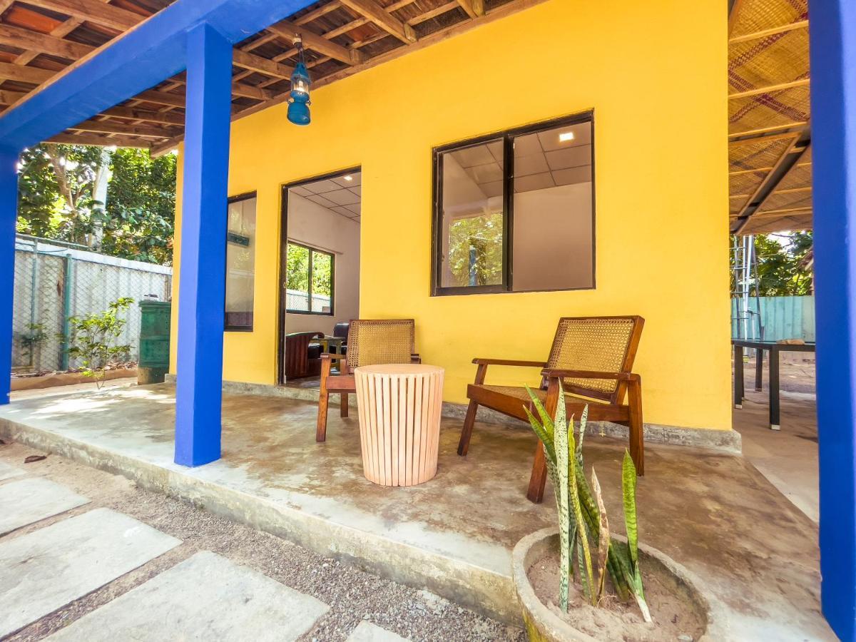 Lost & Found Hostel Weligama Eksteriør billede