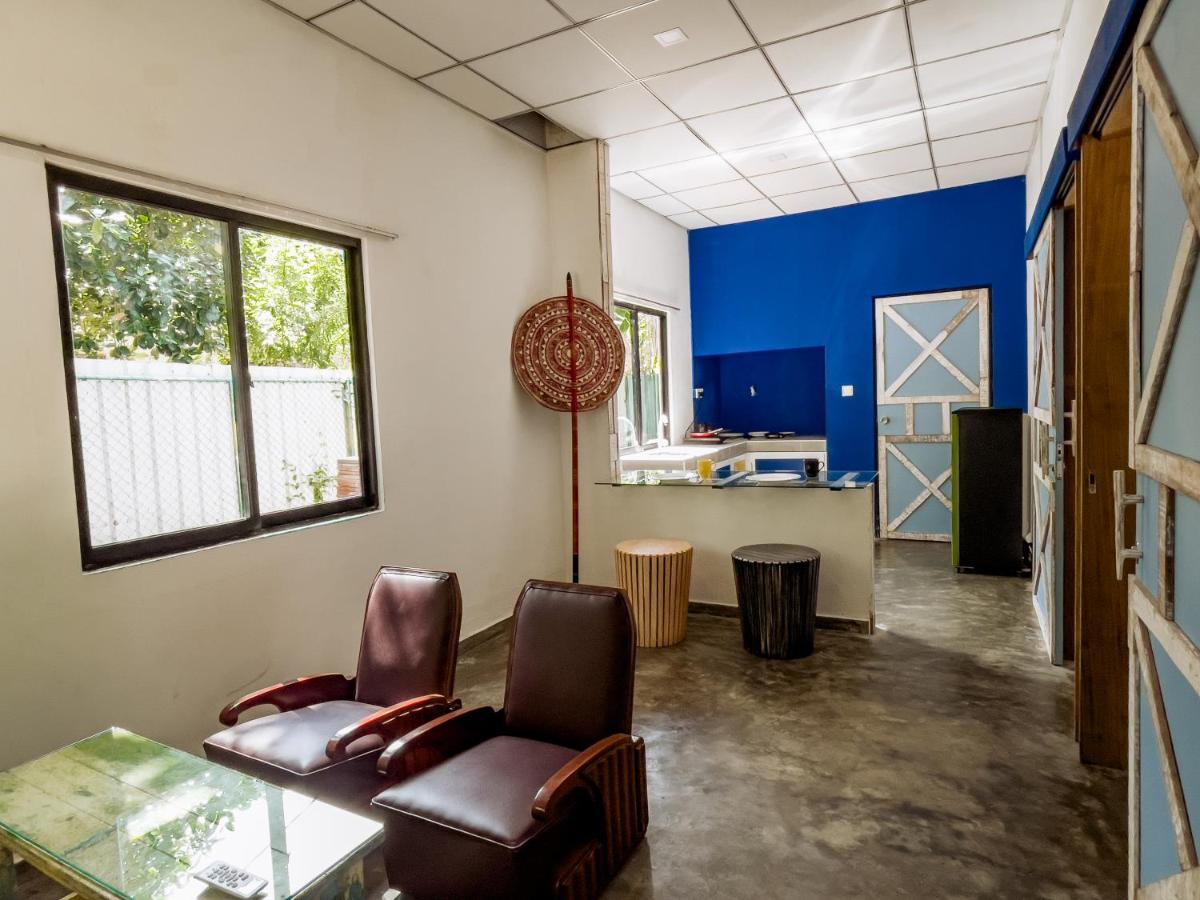 Lost & Found Hostel Weligama Eksteriør billede